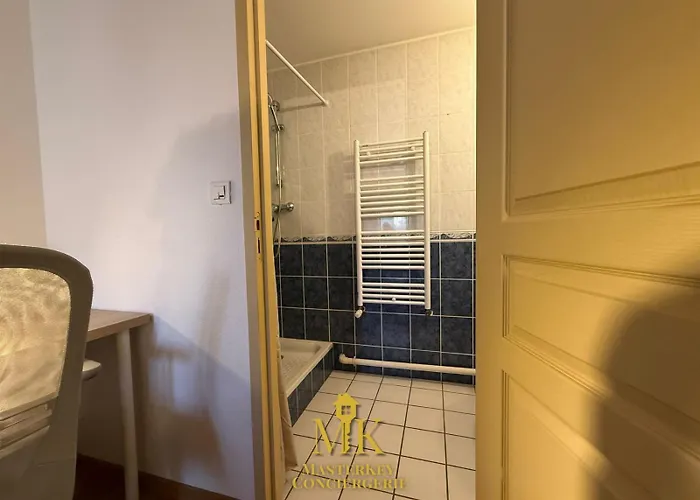 Apartment T4 Spacieux & Chaleureux Proche Stanislas